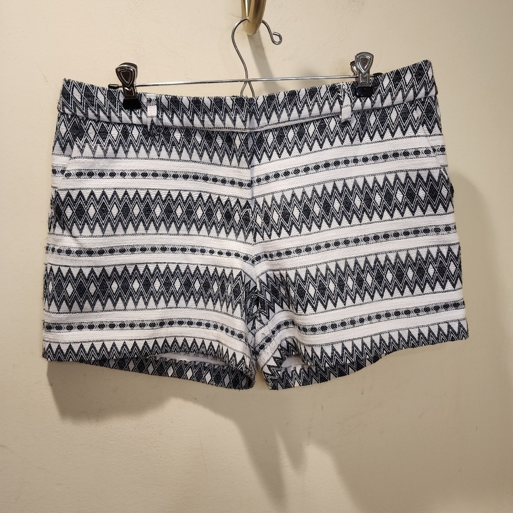 Artisan NY Women's Casual Black and White Cotton Blend Shorts 10